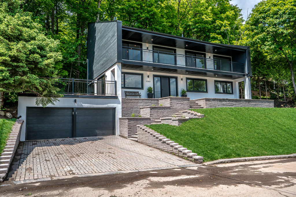 Property 1544 Avenue du Parc Beauvoir main img
